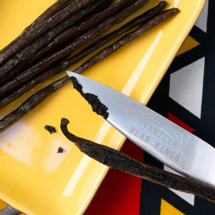 Comoros vanilla bean being split